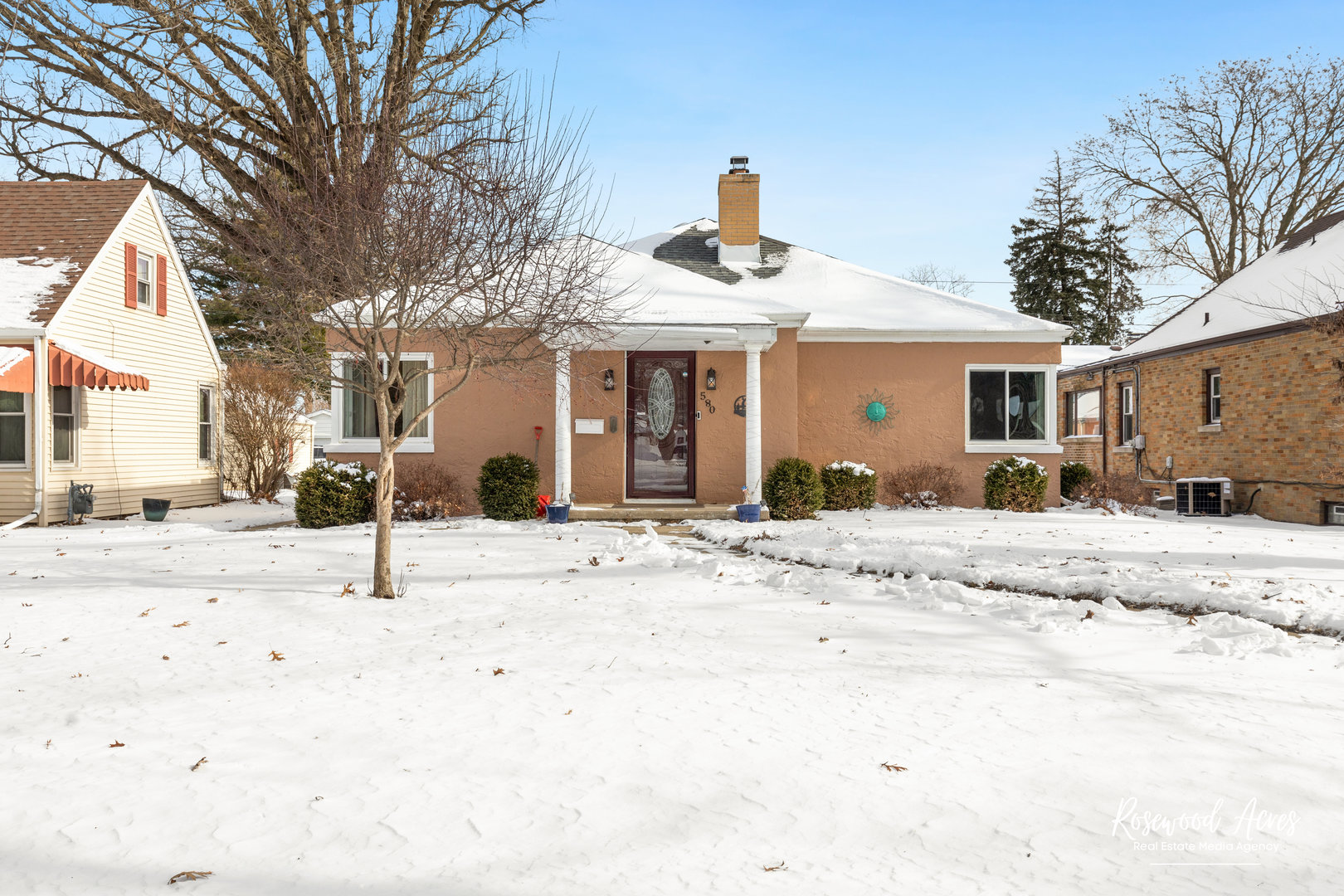 580 Enos Avenue Kankakee, IL 60901 - Photo 2 of 22 a view of a very nice looking yard