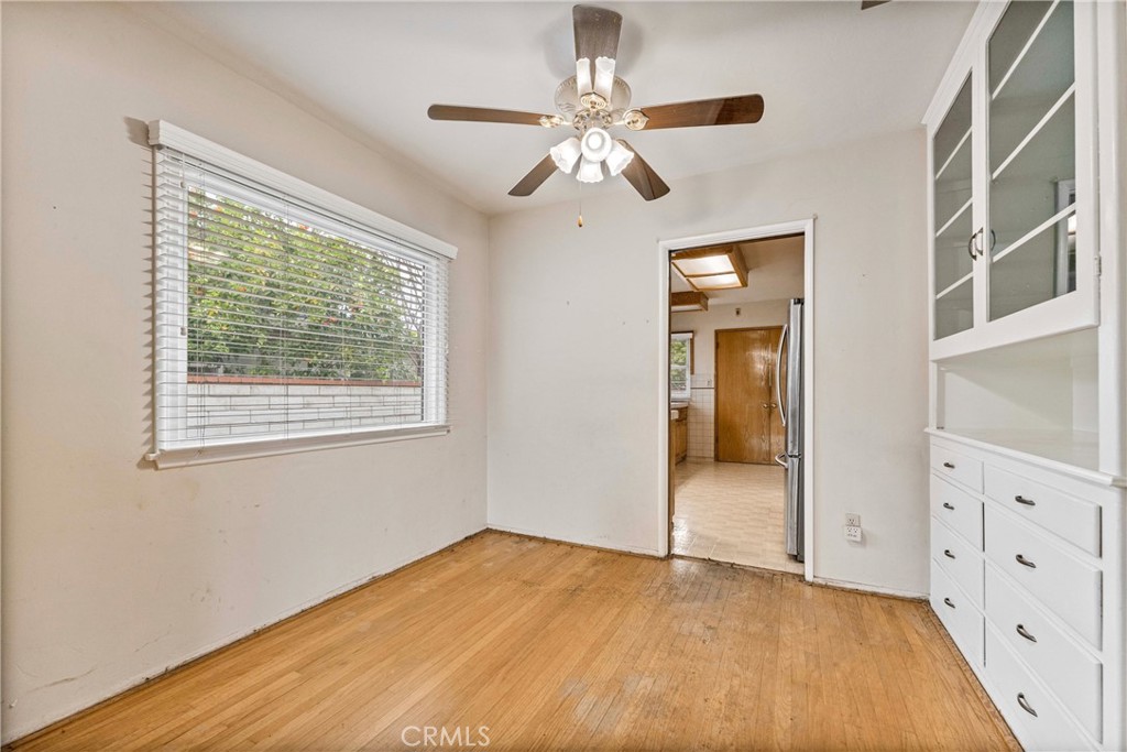 4061 Maplewood Place Riverside, CA 92506 - Photo 4 of 19