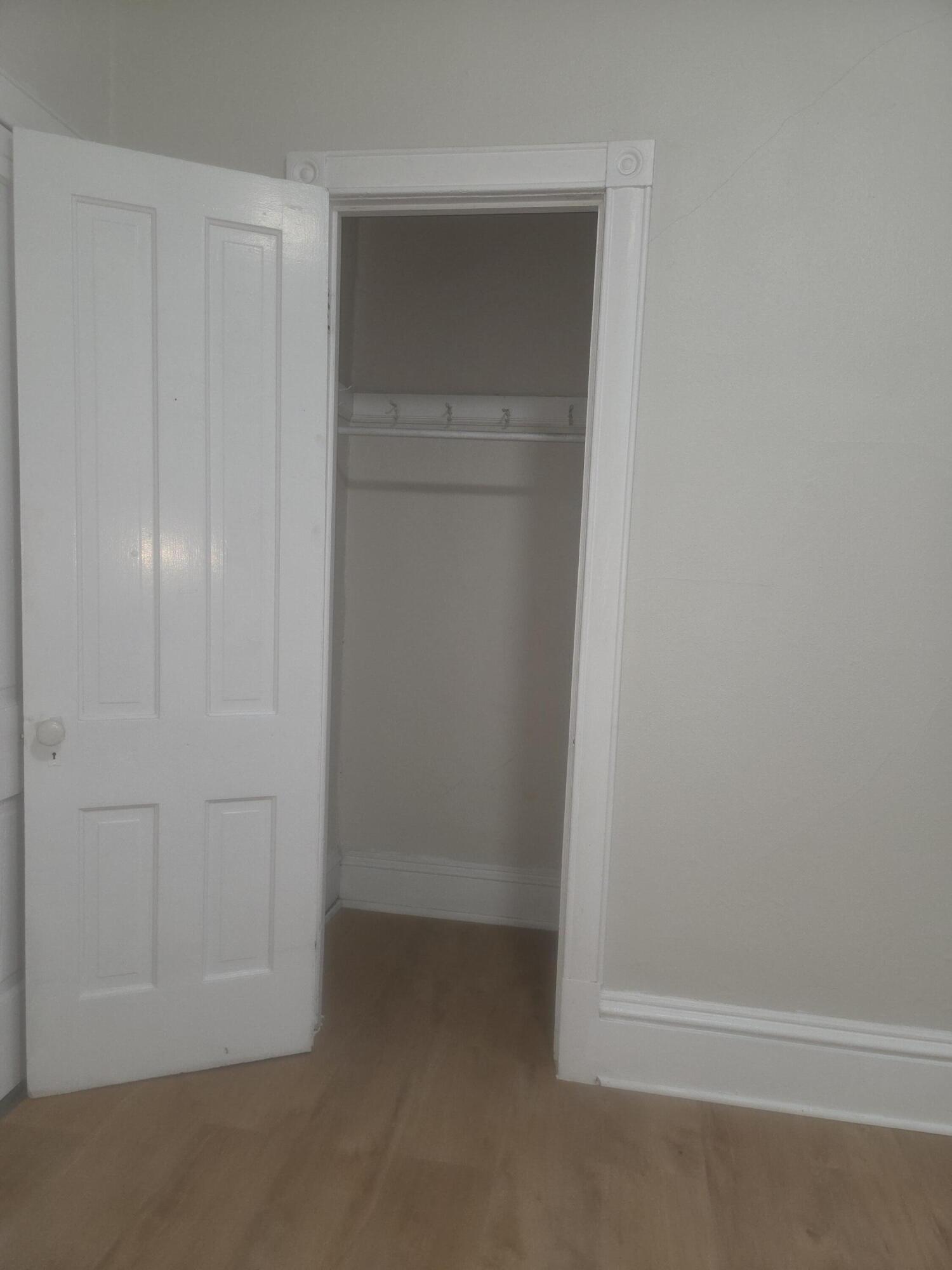 1035 South 33rd Street Milwaukee, WI 53215 - Photo 13 of 33 1000068055