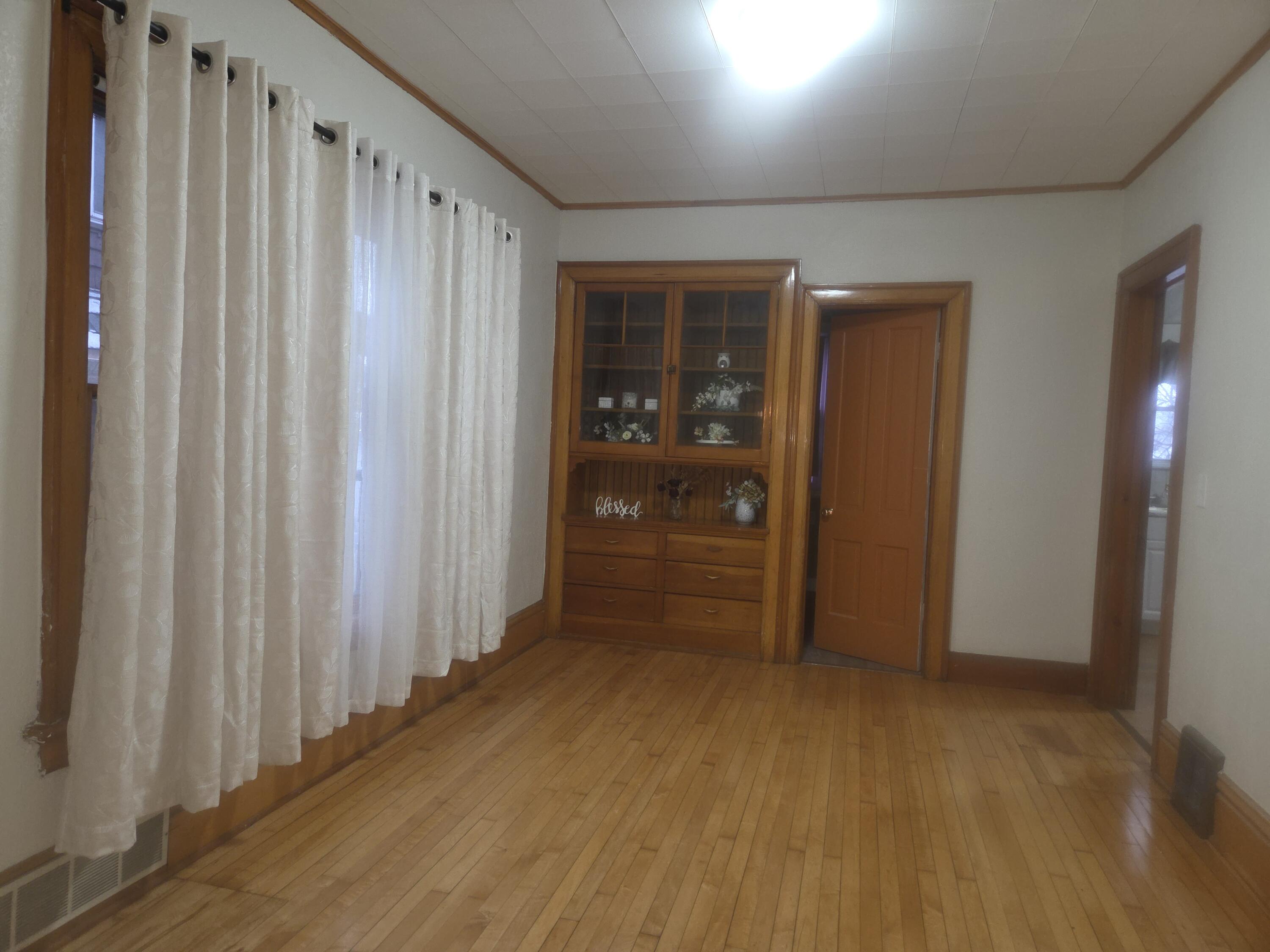 1035 South 33rd Street Milwaukee, WI 53215 - Photo 17 of 33 1000068048