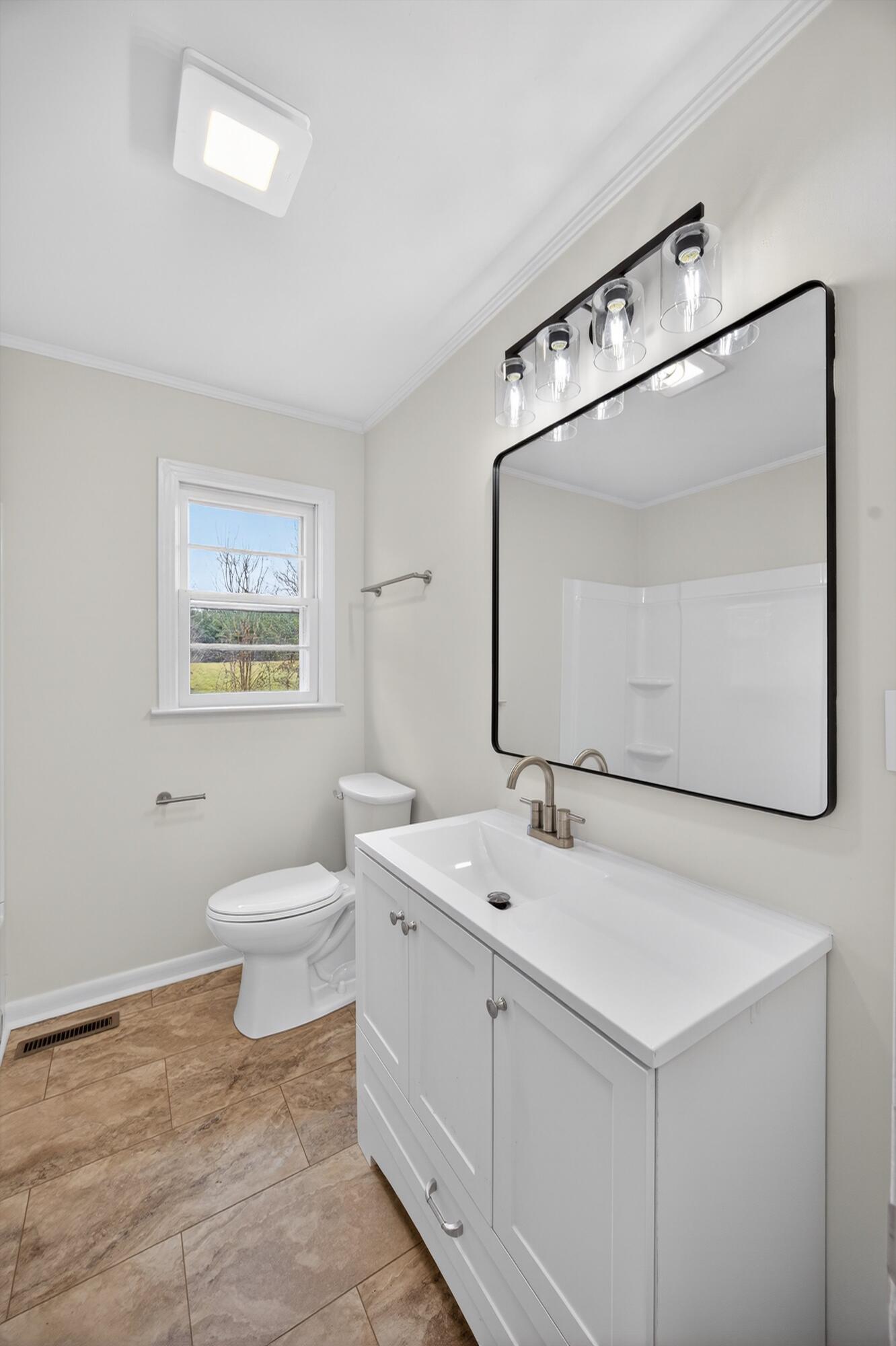 5220 Upper River Road Northeast Charleston, TN 37310 - Photo 9 of 25 21-090A3930