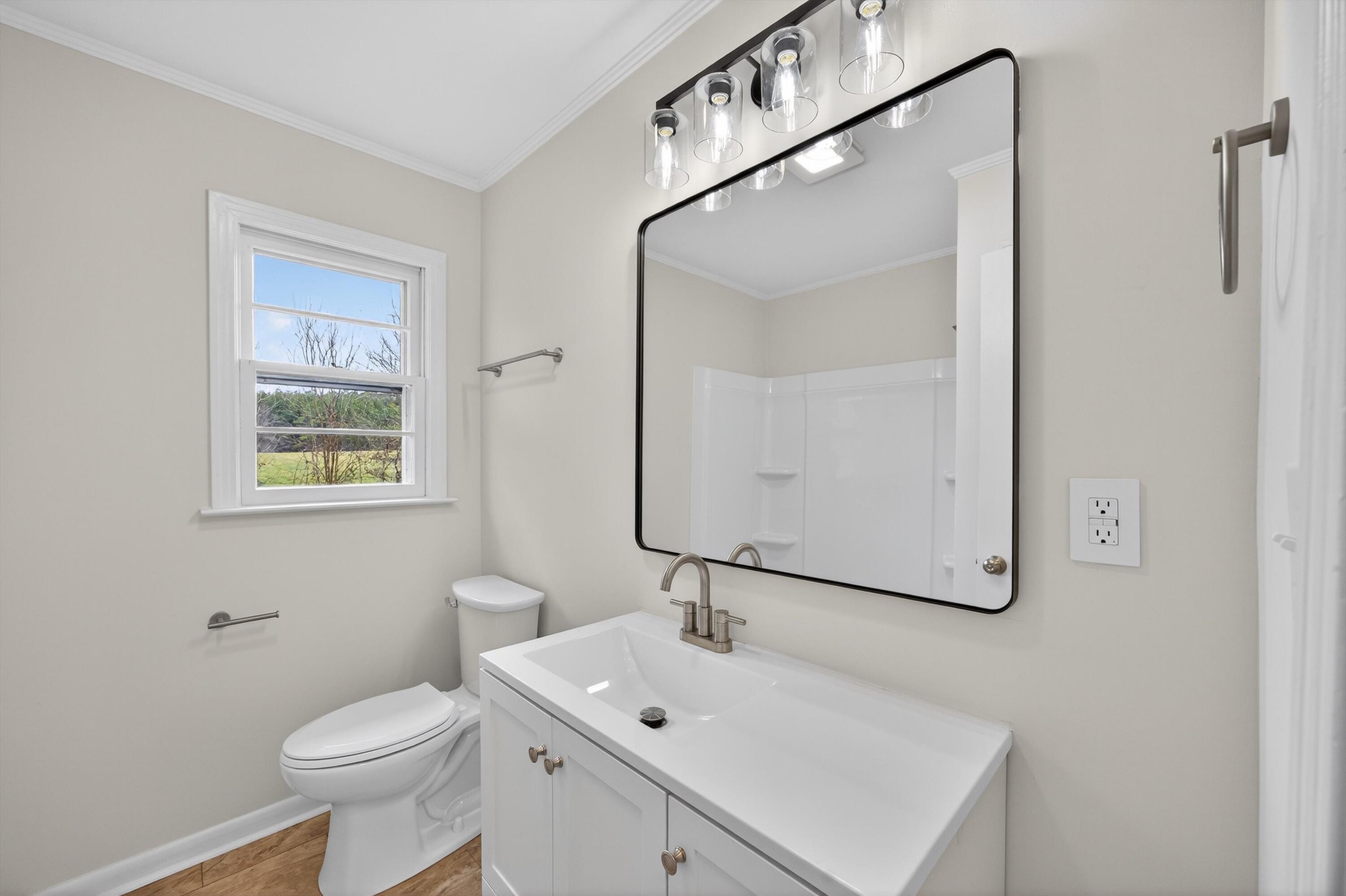 5220 Upper River Road Northeast Charleston, TN 37310 - Photo 10 of 25 20-090A3926