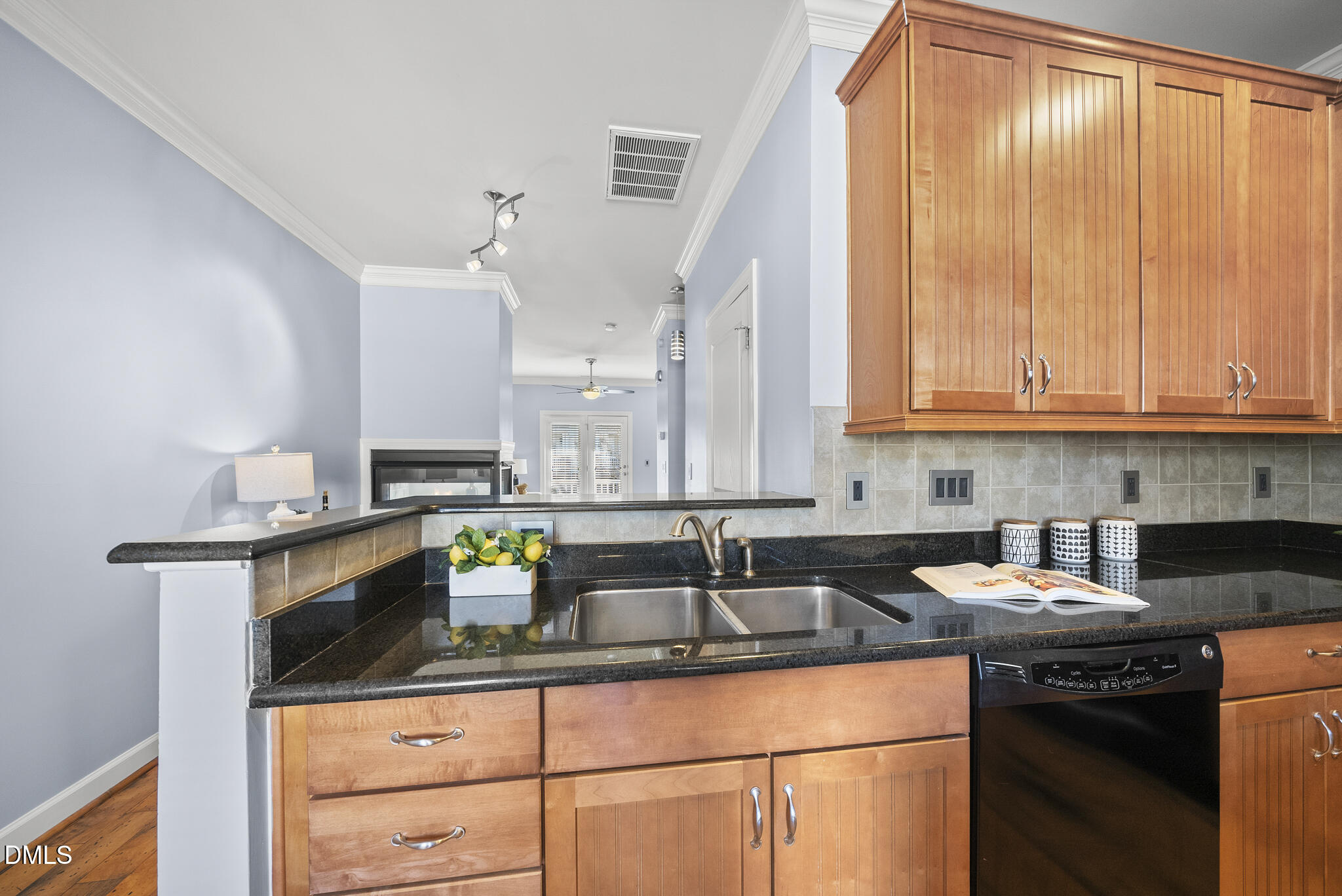 8041 Sycamore Hill Lane Raleigh, NC 27612 - Photo 12 of 28 DSC04927