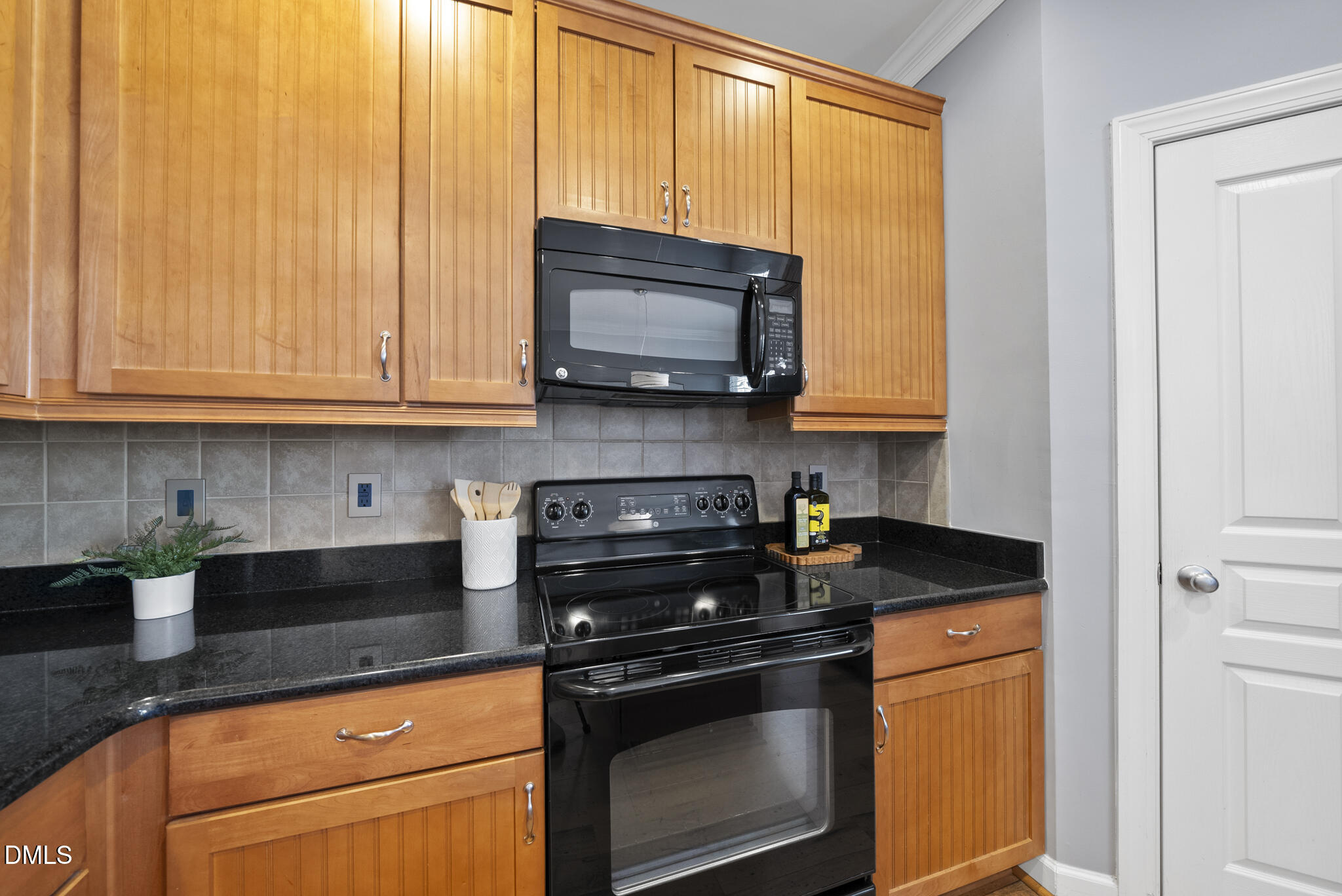 8041 Sycamore Hill Lane Raleigh, NC 27612 - Photo 13 of 28 DSC04930