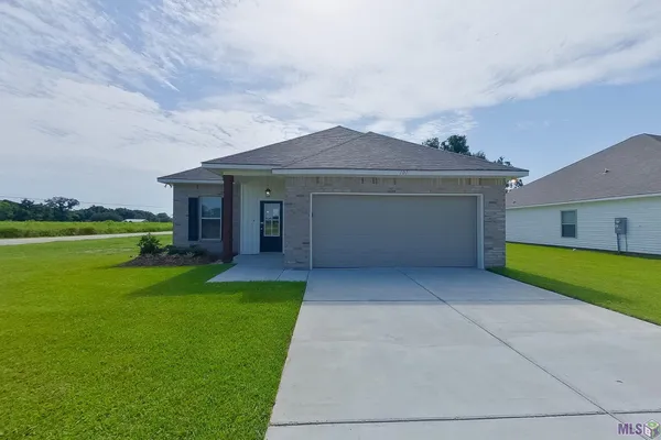 $1,795 | 101 Acoustic Lane, Carencro, LA 70520