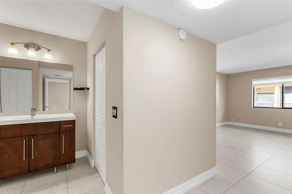 $2,600 | Undisclosed Address, Weston, FL 33326