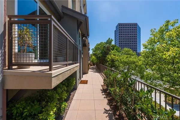 $1,150,000 | 81 Waldorf, Irvine, CA 92612