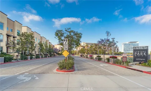 $1,150,000 | 81 Waldorf, Irvine, CA 92612