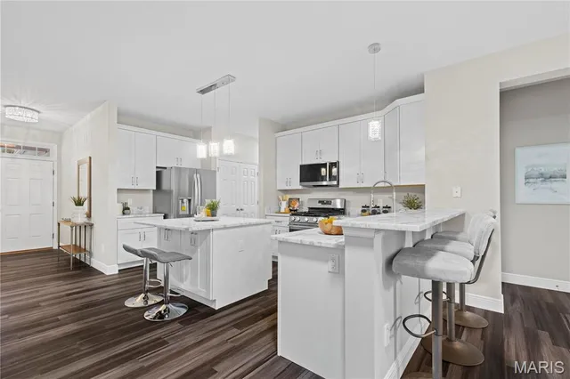 $469,000 | 625 Aspen Trace Drive, St. Peters, MO 63376