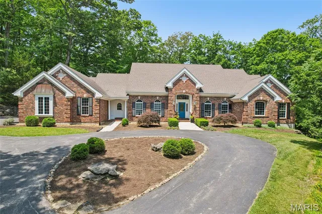 $1,021,500 | 805 Stone Bridge Springs Drive, Wildwood, MO 63038