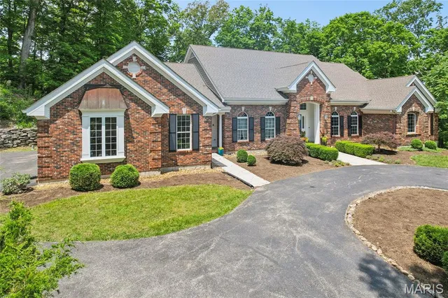 $1,021,500 | 805 Stone Bridge Springs Drive, Wildwood, MO 63038