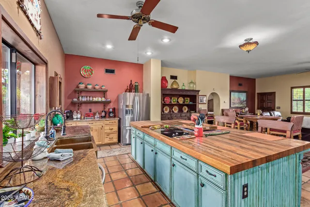 $2,400 | 10653 East Sleepy Hollow Trail, Gold Canyon, AZ 85118