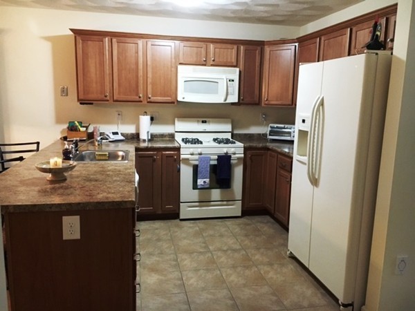 159 Allen Road, Unit 38 Billerica, MA 01821 - Photo 6 of 16 Gallery Image 6