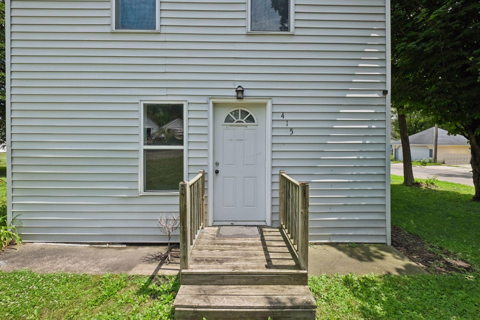 415 Francis Street Faribault, MN 55021 - Photo 4 of 34