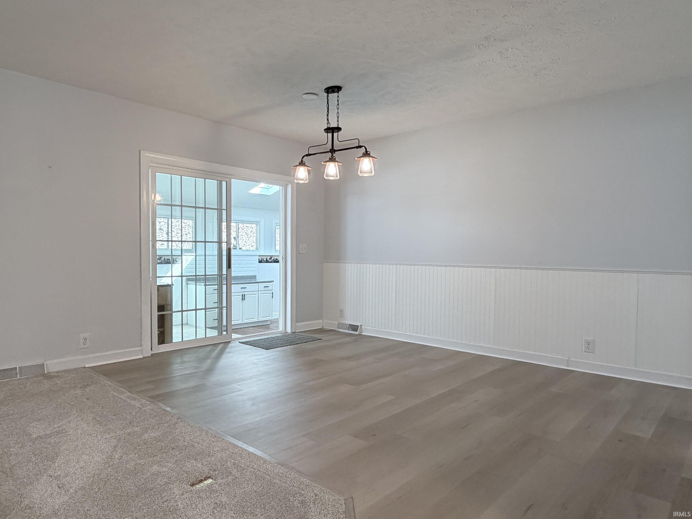 155 West Smithville Road Bloomington, IN 47403 - Photo 7 of 30