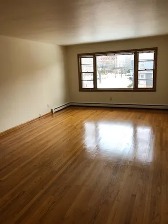 $1,395 | 925 Haywood Drive, Unit 3, Madison, WI 53715