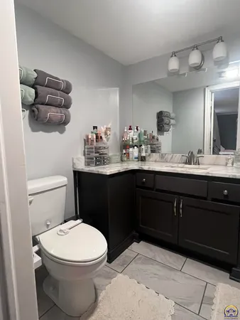 $240,000 | 1514 Southwest Oakley Avenue, Topeka, KS 66604