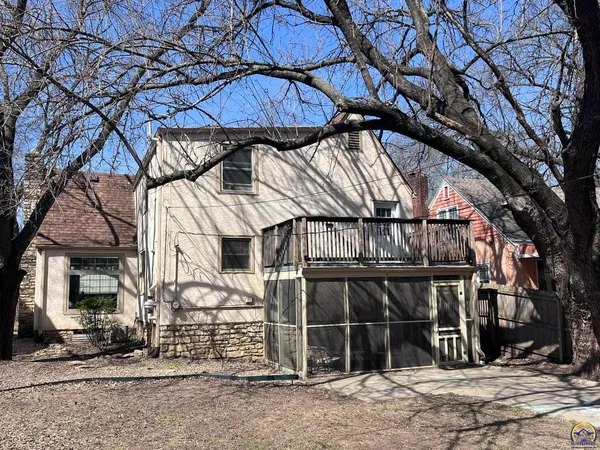$240,000 | 1514 Southwest Oakley Avenue, Topeka, KS 66604