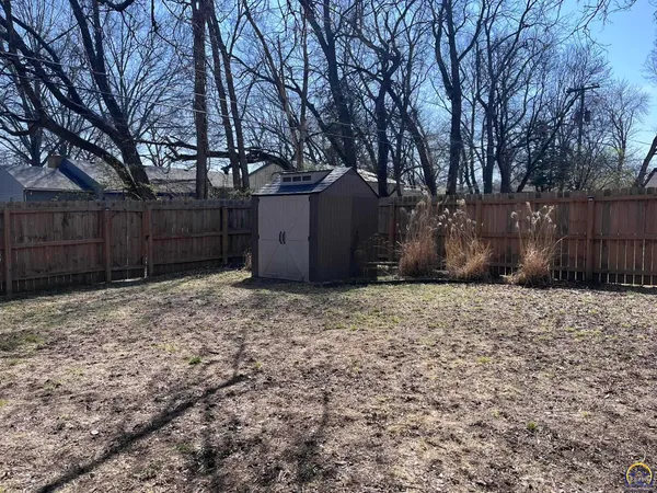 $240,000 | 1514 Southwest Oakley Avenue, Topeka, KS 66604