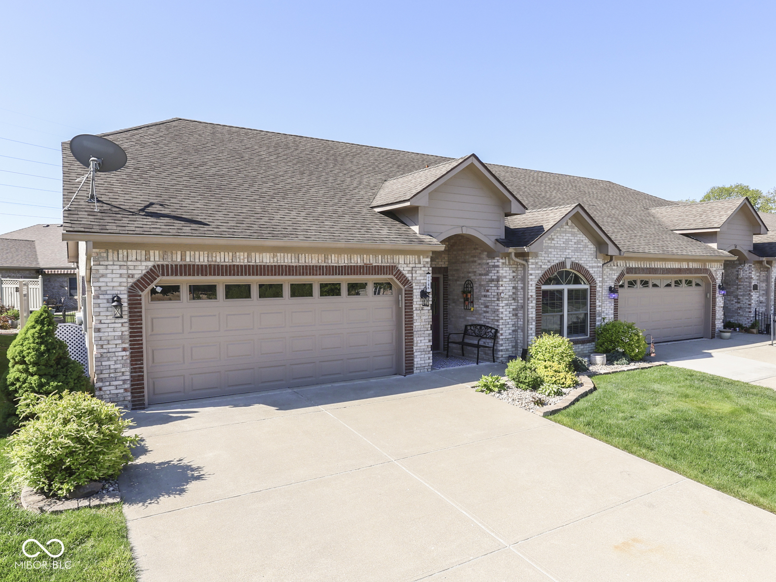 7746 Rosa Drive Indianapolis, IN 46237 - Photo 3 of 40