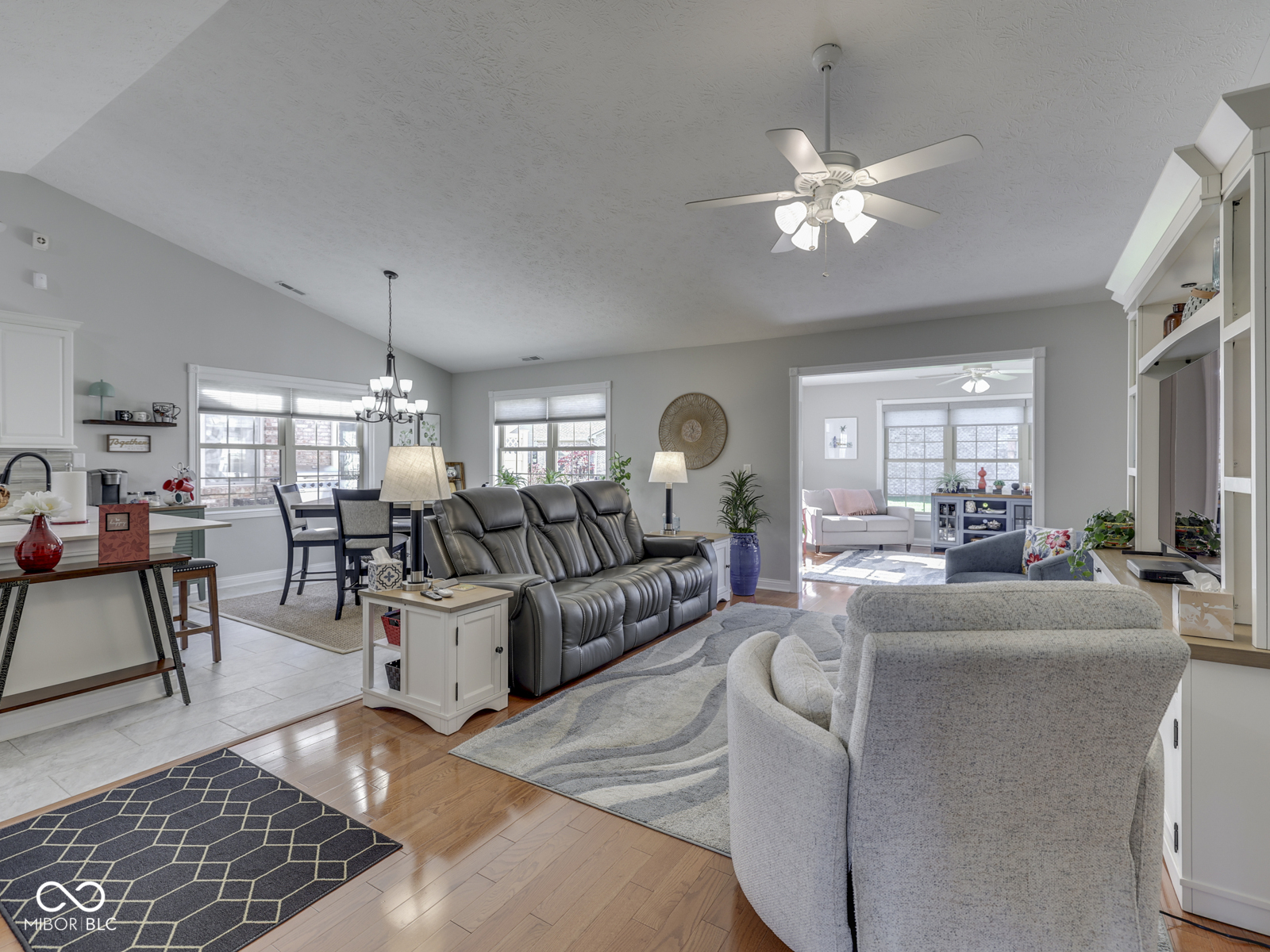 7746 Rosa Drive Indianapolis, IN 46237 - Photo 8 of 40