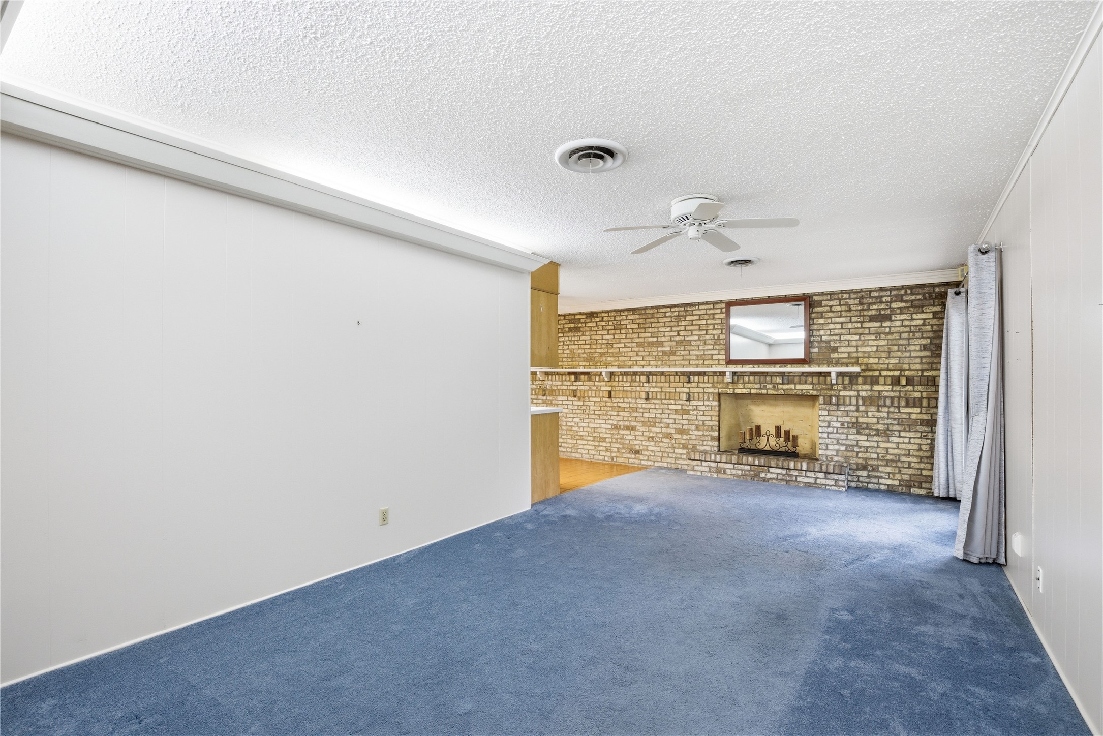 2902 Dover Place Austin, TX 78757 - Photo 3 of 12