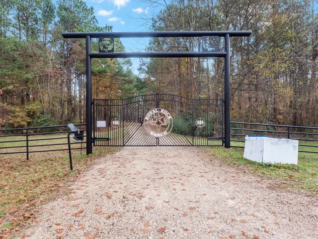 $2,900,000 | 5475 Old Bonner Road, Lufkin, TX 75904