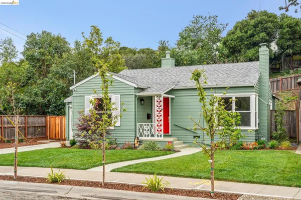 $895,000 | 3056 Roxbury Avenue, Oakland, CA 94605
