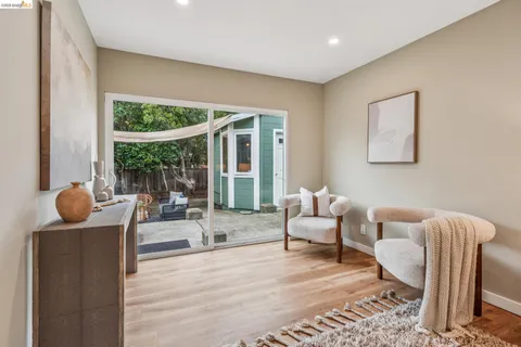 $895,000 | 3056 Roxbury Avenue, Oakland, CA 94605