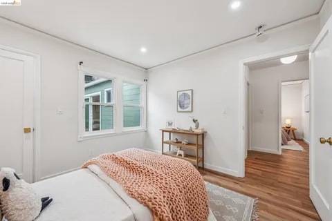 $895,000 | 3056 Roxbury Avenue, Oakland, CA 94605