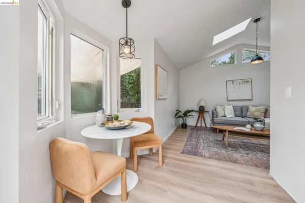 $895,000 | 3056 Roxbury Avenue, Oakland, CA 94605