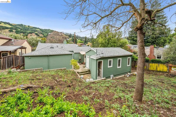 $895,000 | 3056 Roxbury Avenue, Oakland, CA 94605