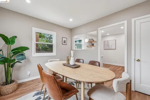 $895,000 | 3056 Roxbury Avenue, Oakland, CA 94605