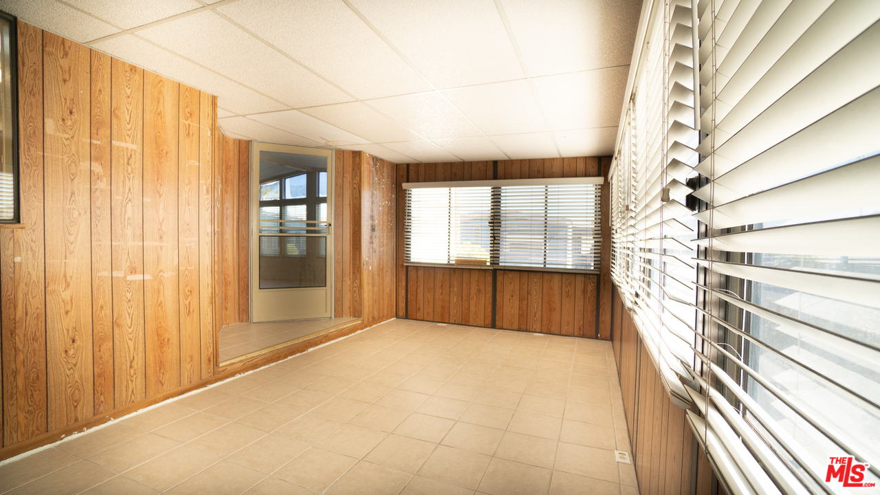 17701 South Avalon Boulevard, Unit 147 Carson, CA 90746 - Photo 14 of 28 a view of an entryway