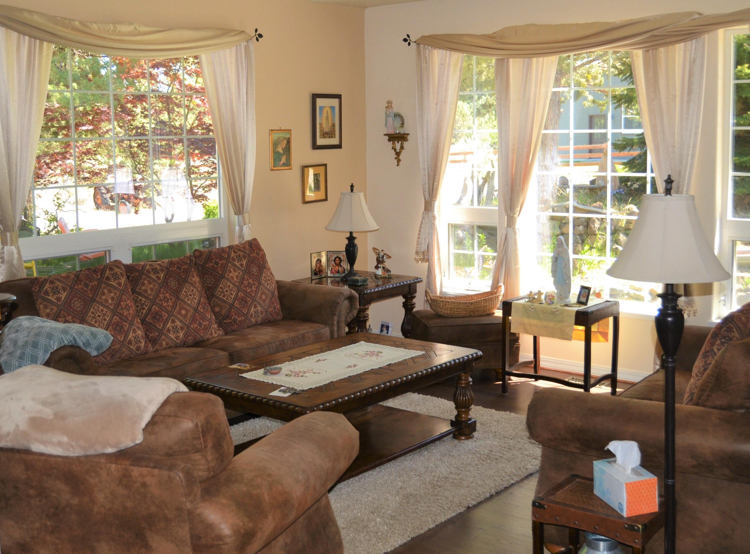 21225 Garcia Road Bend, OR 97701 - Photo 4 of 27 DSC_0520R