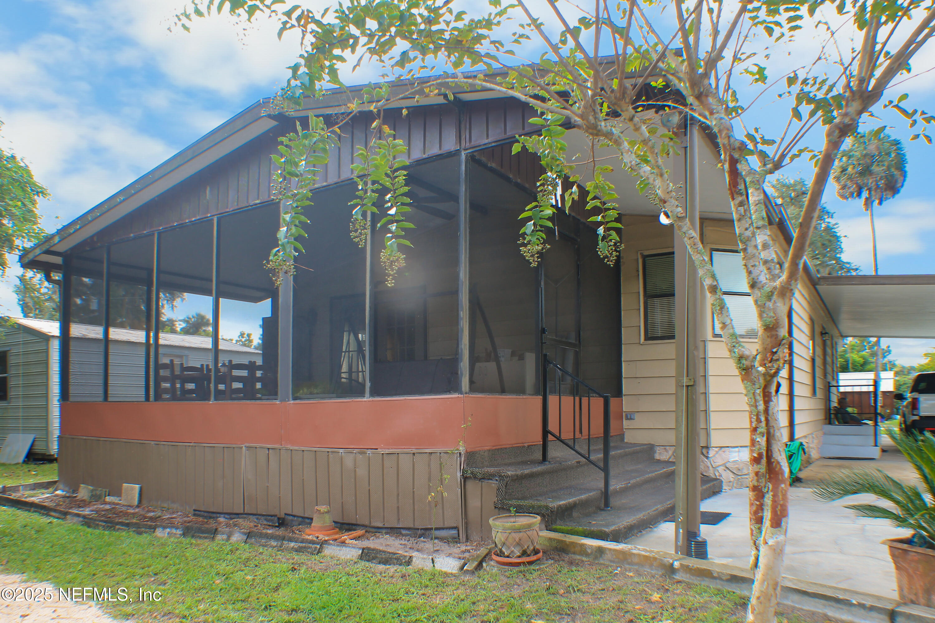 134 Magnolia Street Satsuma, FL 32189 - Photo 40 of 62 a view of outdoor space and yard