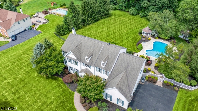 4 Middlesworth Farm Road Long Valley, NJ 07853 - Photo 4 of 44 Gallery Image 4