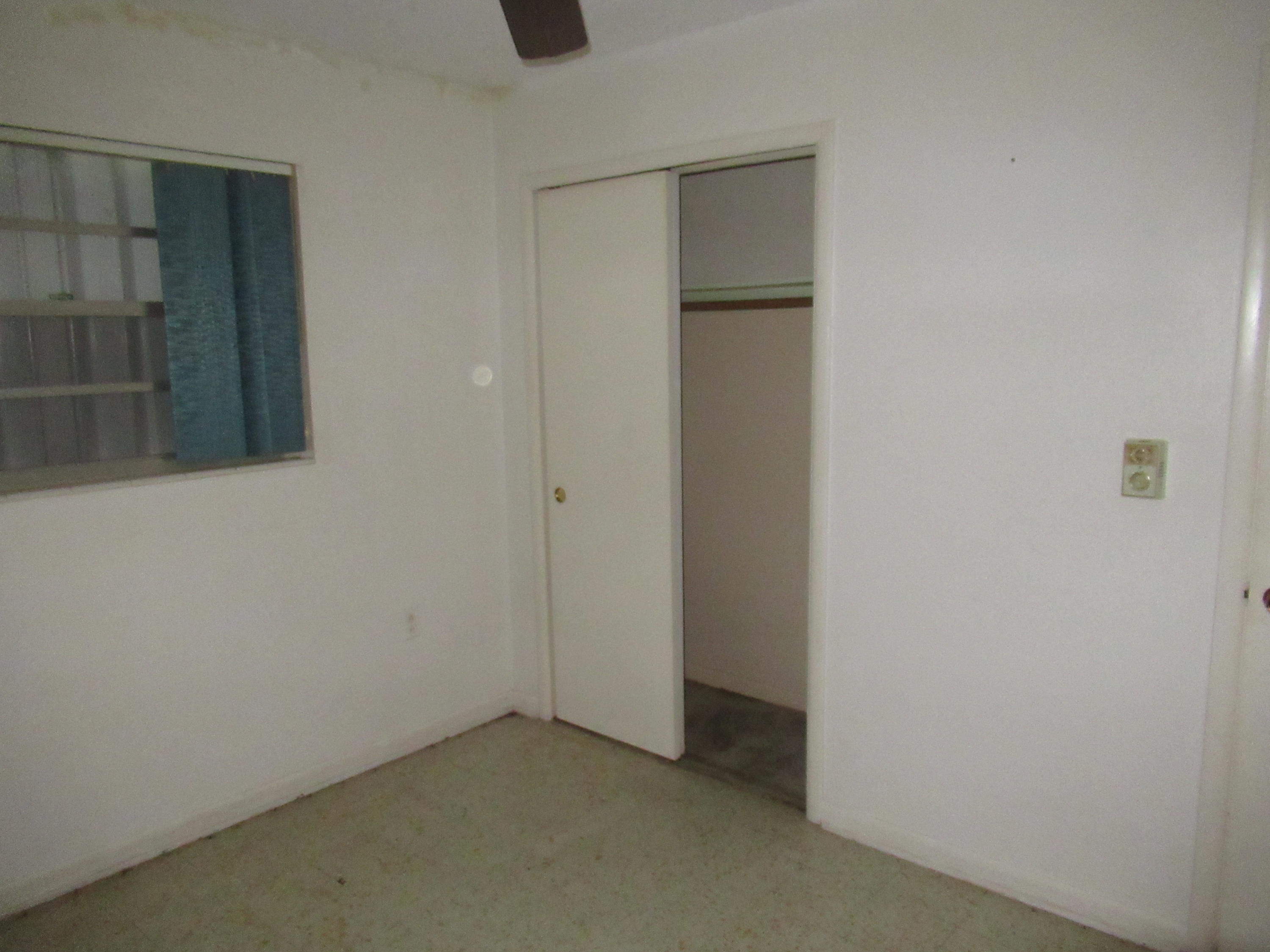 6115 Haddon Road West Palm Beach, FL 33417 - Photo 4 of 14 Bedroom 1 (3)