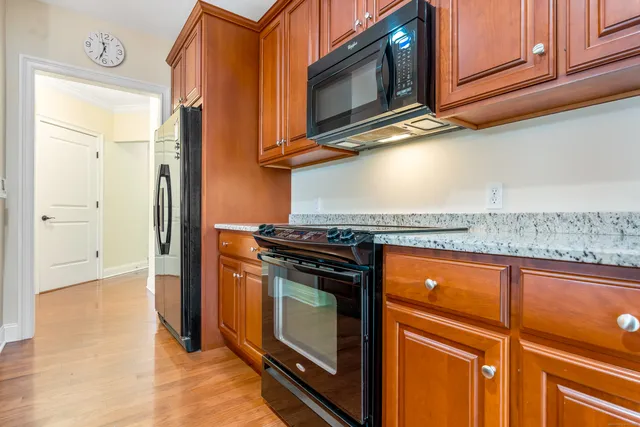 $525,000 | 332 Still Water Circle, Unit 332, Brookfield, CT 06804