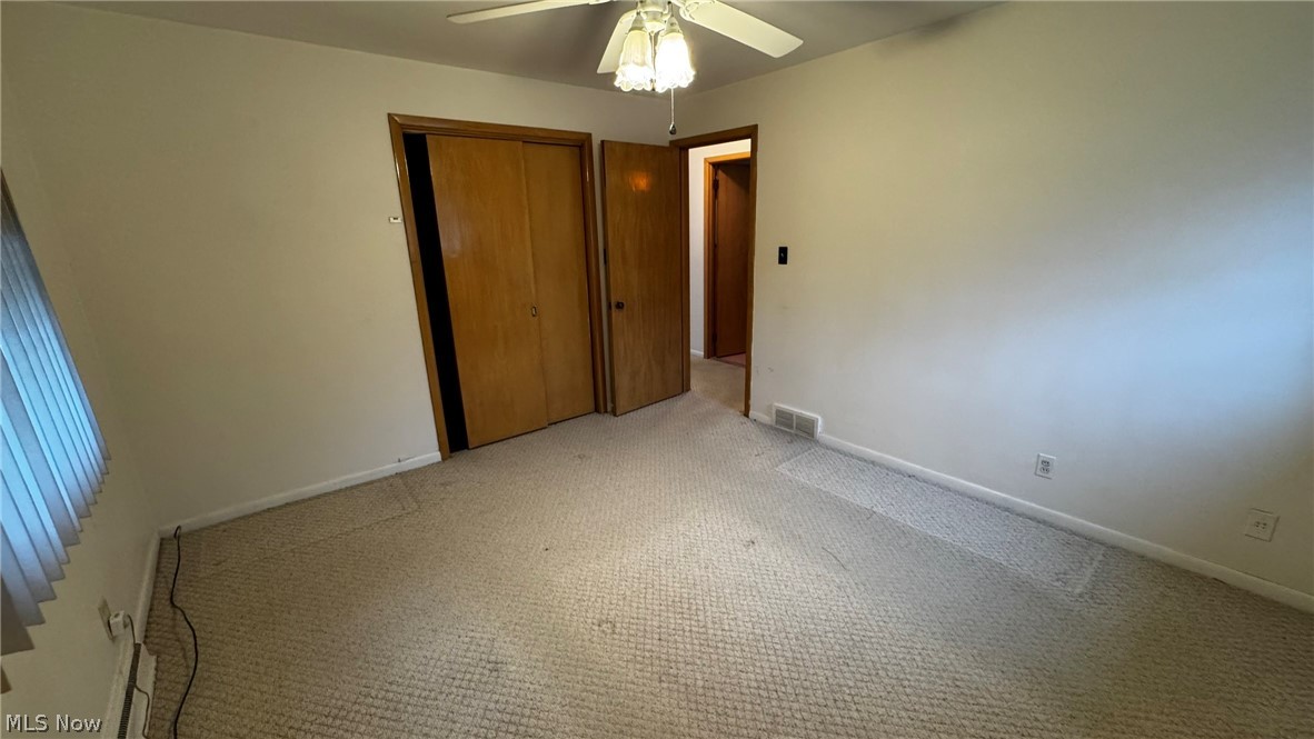 5202 Longton Road Lyndhurst, OH 44124 - Photo 15 of 38 1st floor primary bedroom