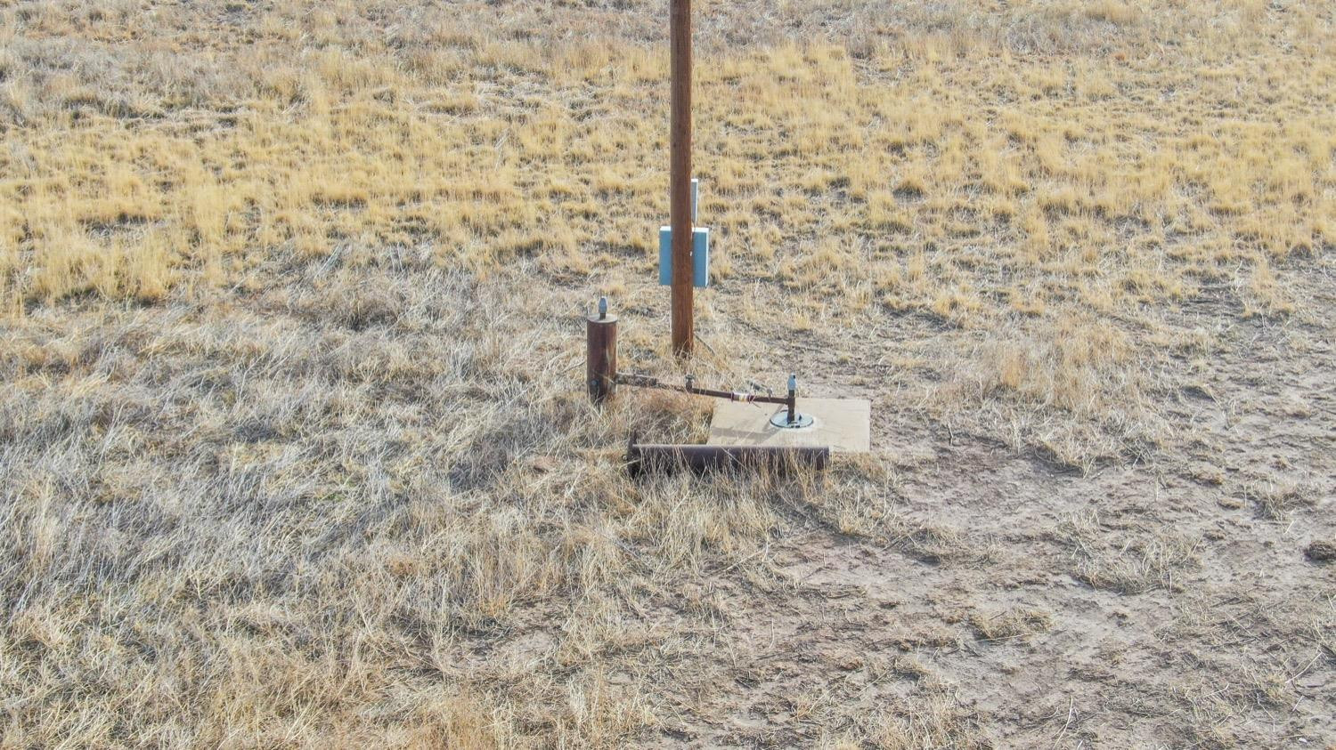 311 County Road 74 Muleshoe, TX 79347 - Photo 20 of 39 a bathroom with a shower