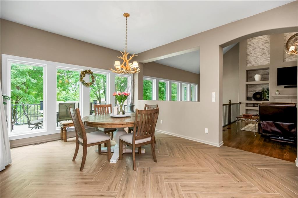 4317 Northeast Maplegate Court Lee's Summit, MO 64064 - Photo 13 of 39