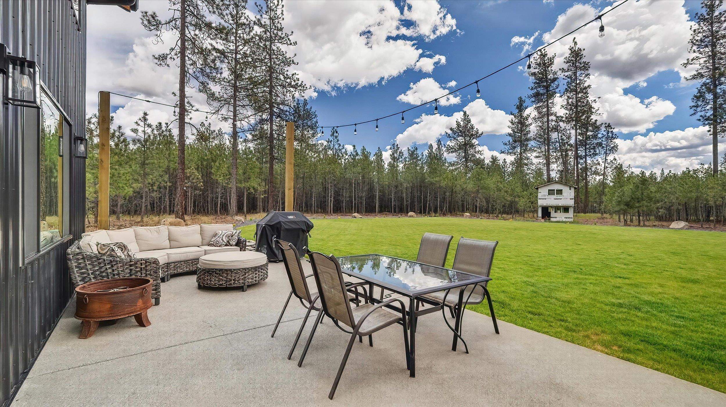 27422 North Hardesty Road Chattaroy, WA 99003 - Photo 36 of 50