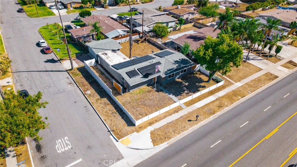 827 South Riverside Avenue Rialto, CA 92376 - Photo 37 of 60