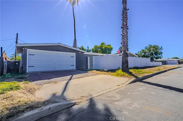 $560,000 | 827 South Riverside Avenue, Rialto, CA 92376