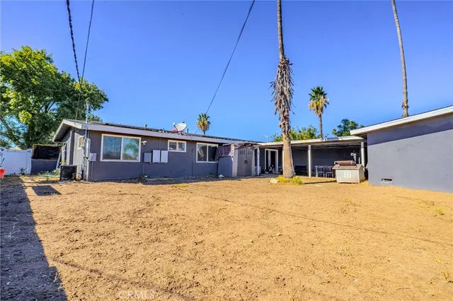 $560,000 | 827 South Riverside Avenue, Rialto, CA 92376