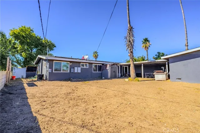 $560,000 | 827 South Riverside Avenue, Rialto, CA 92376