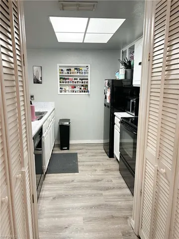 $189,900 | 3062 Kings Lake Boulevard, Unit 7511, Naples, FL 34112