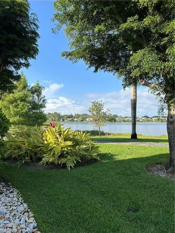 $189,900 | 3062 Kings Lake Boulevard, Unit 7511, Naples, FL 34112