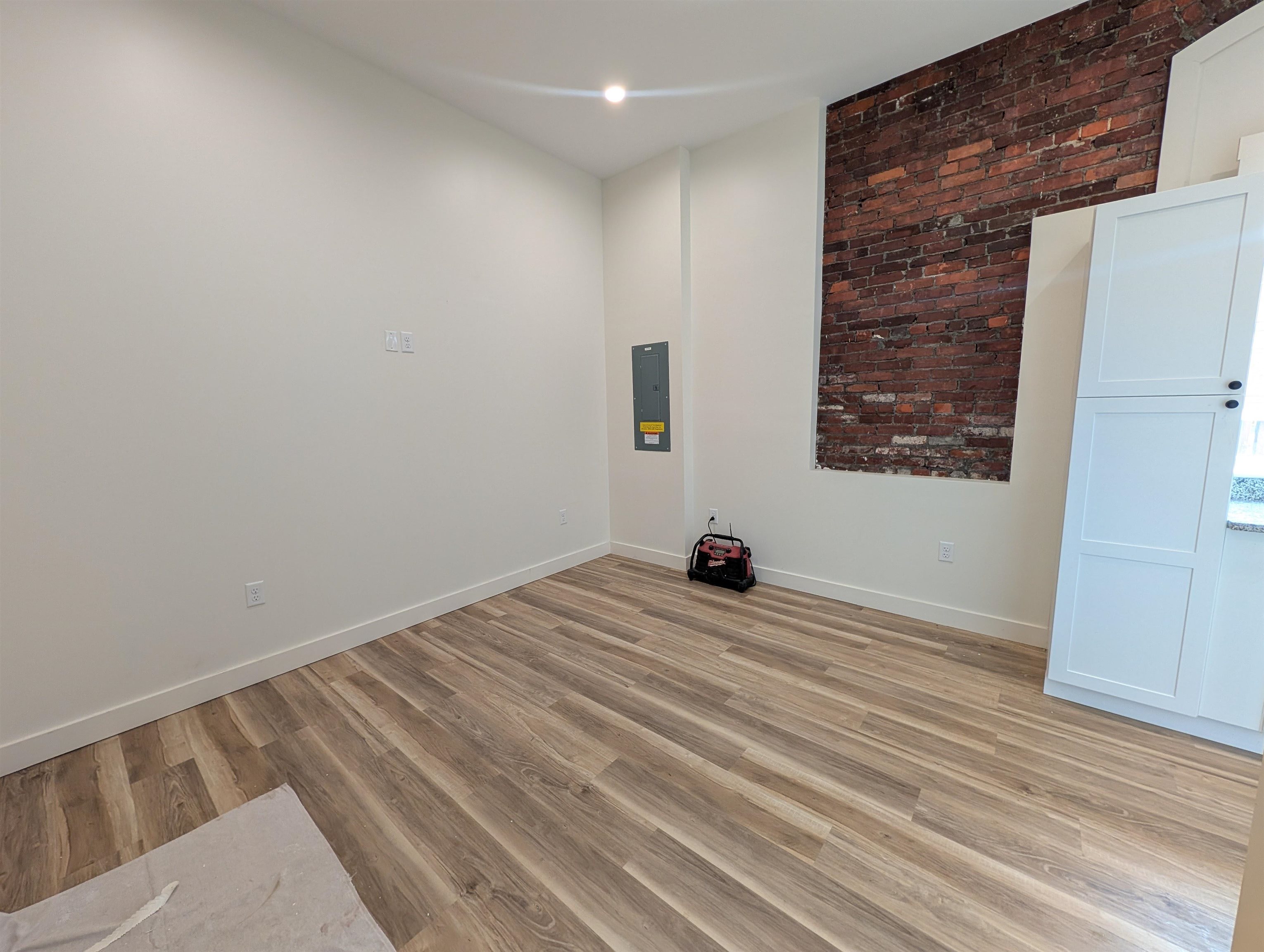 22 South Main Street, Unit 205 Rochester, NH 03867 - Photo 12 of 42